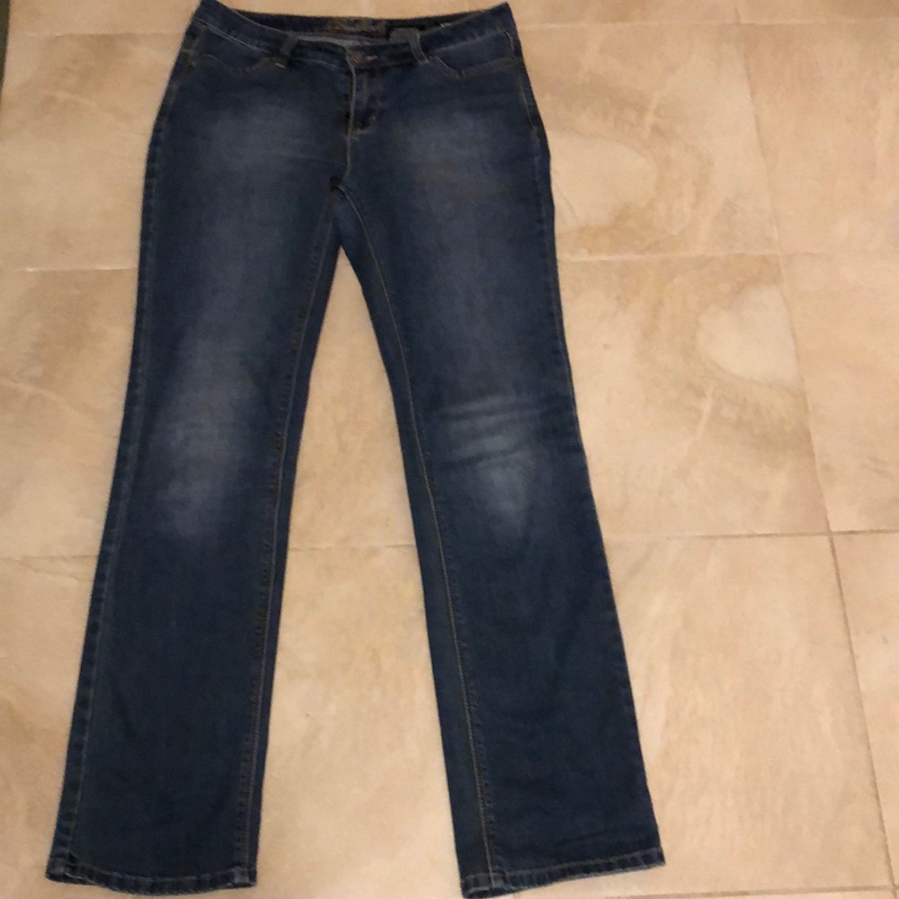 Worn once Buffalo distressed jeans women’s size 6